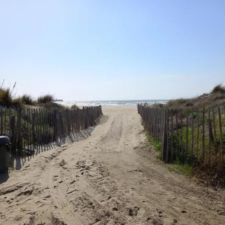 Amoureva F30, T2, Parking, Clim, Piscine דירה